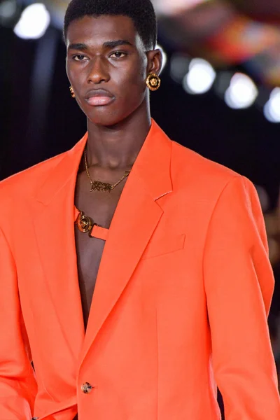 Look 89